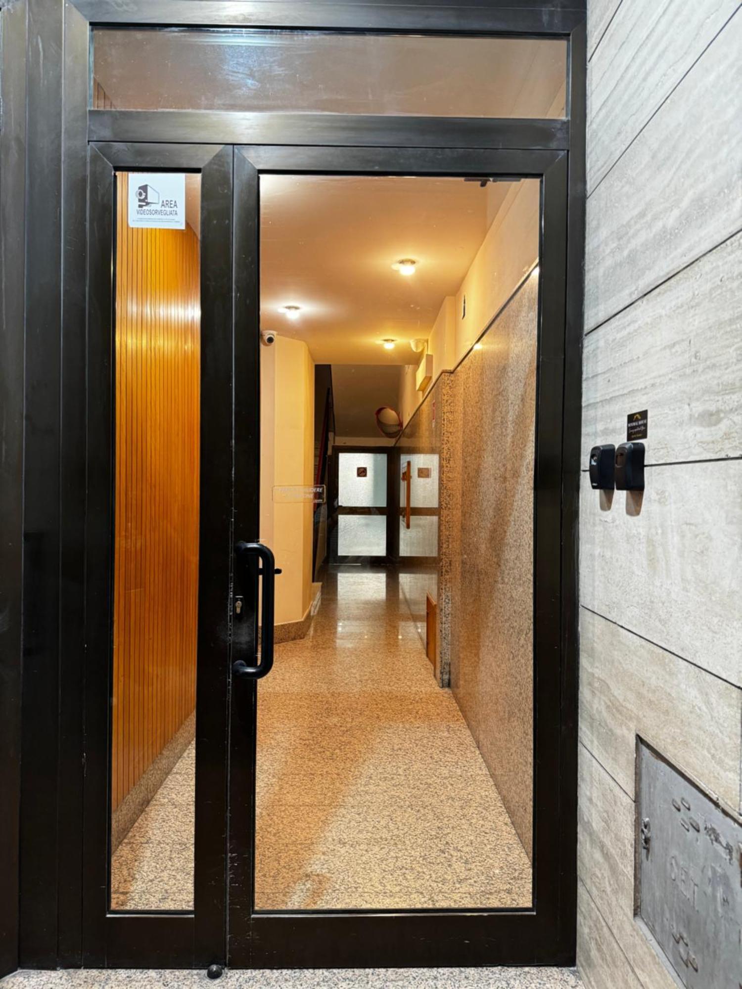 Luxury Apartment - Suite Cavour บารี ภายนอก รูปภาพ