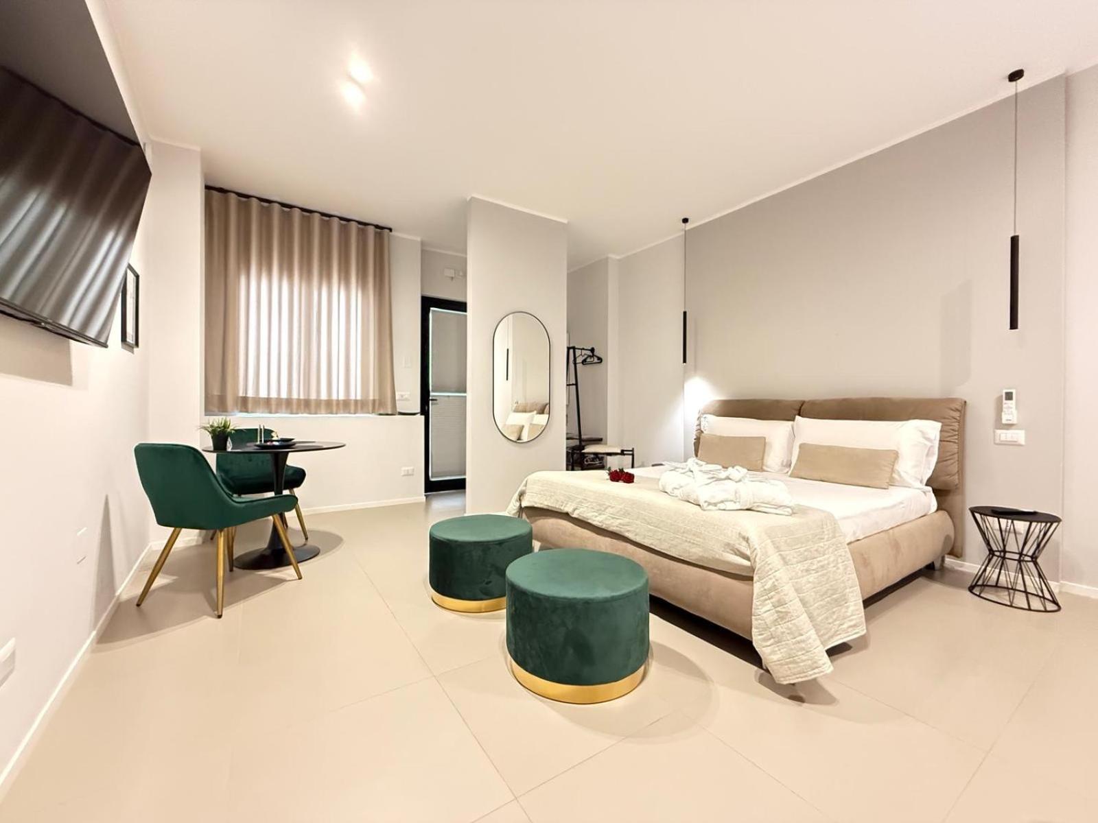 Luxury Apartment - Suite Cavour บารี ภายนอก รูปภาพ