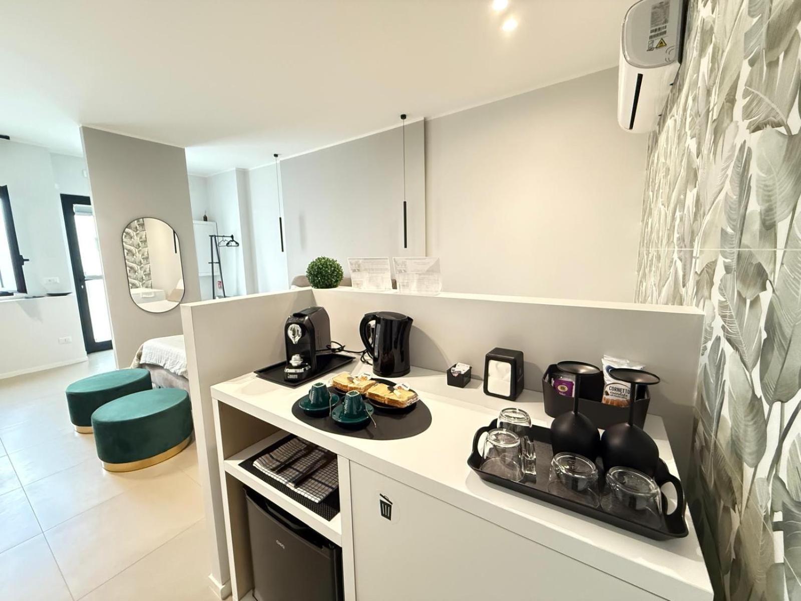 Luxury Apartment - Suite Cavour บารี ภายนอก รูปภาพ